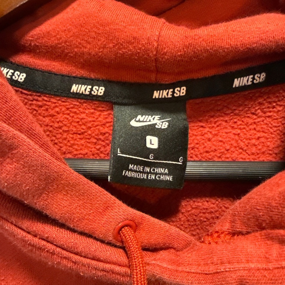 Nike SB Mens Red Colorblock Striped Pullover Hoodie Sweatshirt Large AJ9732-687 - Picture 4 of 6